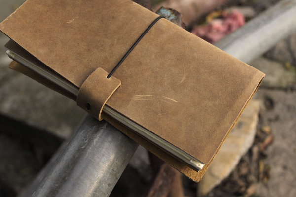 Кожаный блокнот