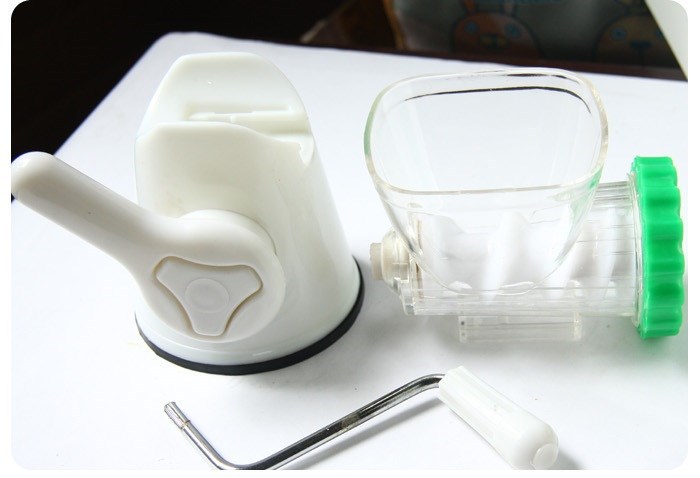 Ручная мясорубка