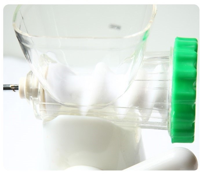 Ручная мясорубка