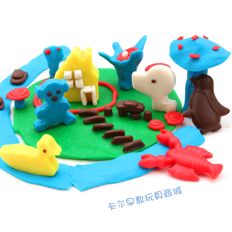 Цветной пластилин, формы и приспособления для игры