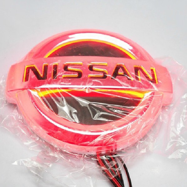   Nissan 4d, led,  