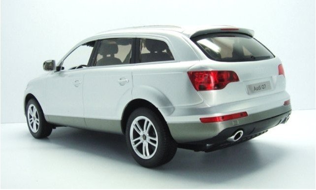  Audi Q7 -     1:14