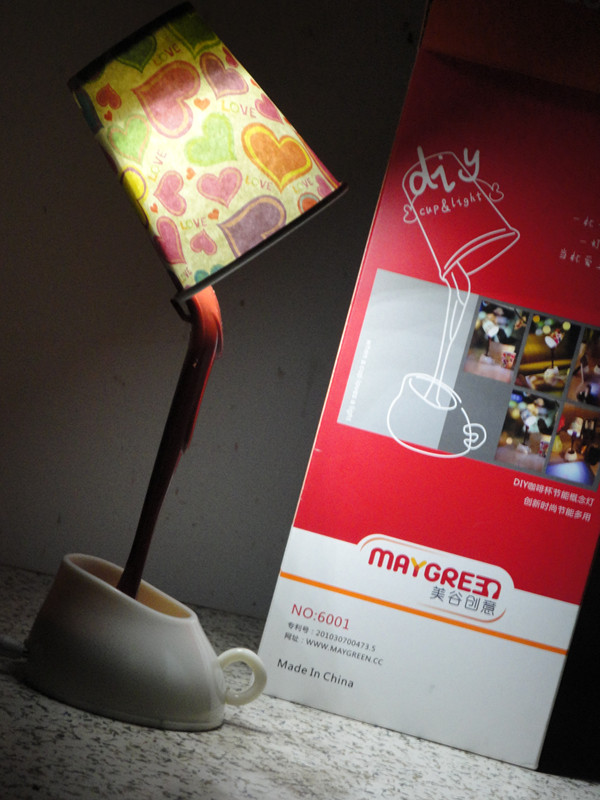 Настольная лампа в необычном дизайне