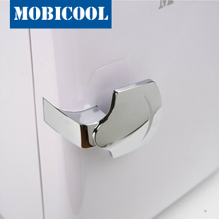 Универсальный мини-холодильник