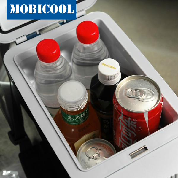 Автомобильный мини-холодильник