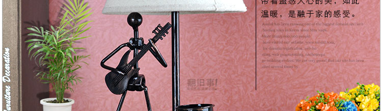 Настольная лампа с часами