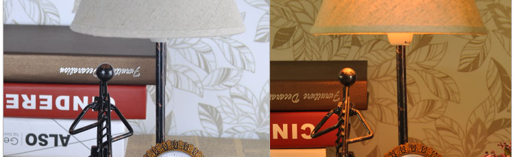 Настольная лампа с часами