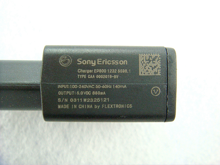 Оригинальное зарядное устройство + USB-кабель для Sony Ericsson ST18i LT18i MT15i LT26i mt27i