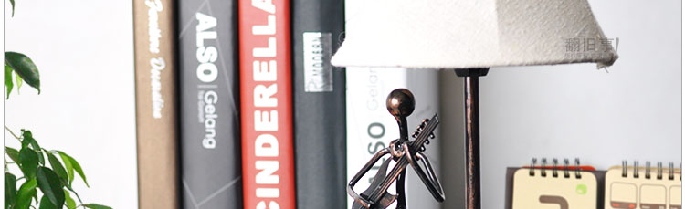 Настольная лампа с часами