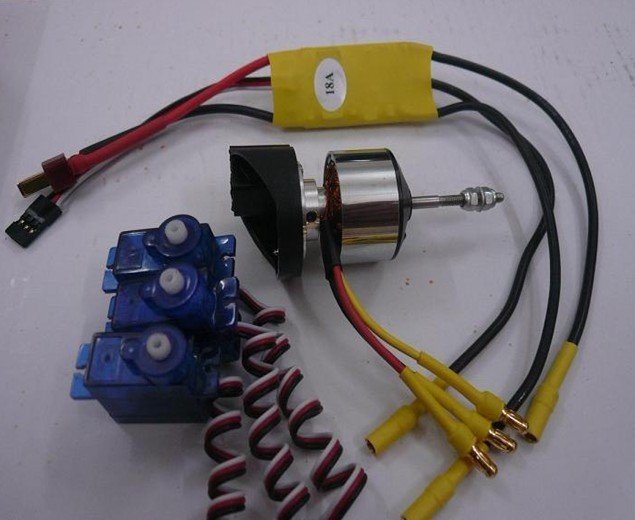 Cessna 747-1 - радиоуправляемый самолет для начинающих, 4ch, 2.4ГГц, бесколлекторный, EPO/940мм, RTF