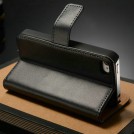 Кожаный чехлол для iPhone 4 с отделением для пластиковых карт и купюр, и подставкой